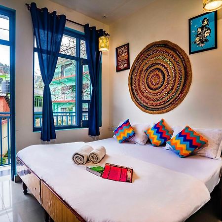 Flyaway Hostel แมคลอยด์กันจ์ ภายนอก รูปภาพ