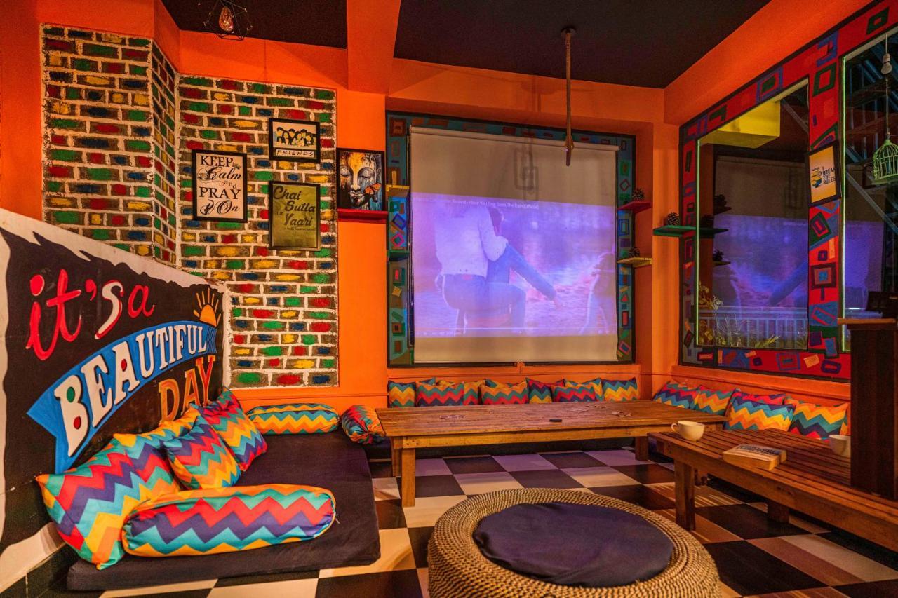 Flyaway Hostel แมคลอยด์กันจ์ ภายนอก รูปภาพ