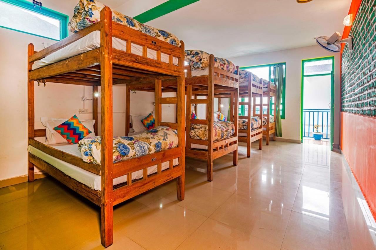 Flyaway Hostel แมคลอยด์กันจ์ ภายนอก รูปภาพ