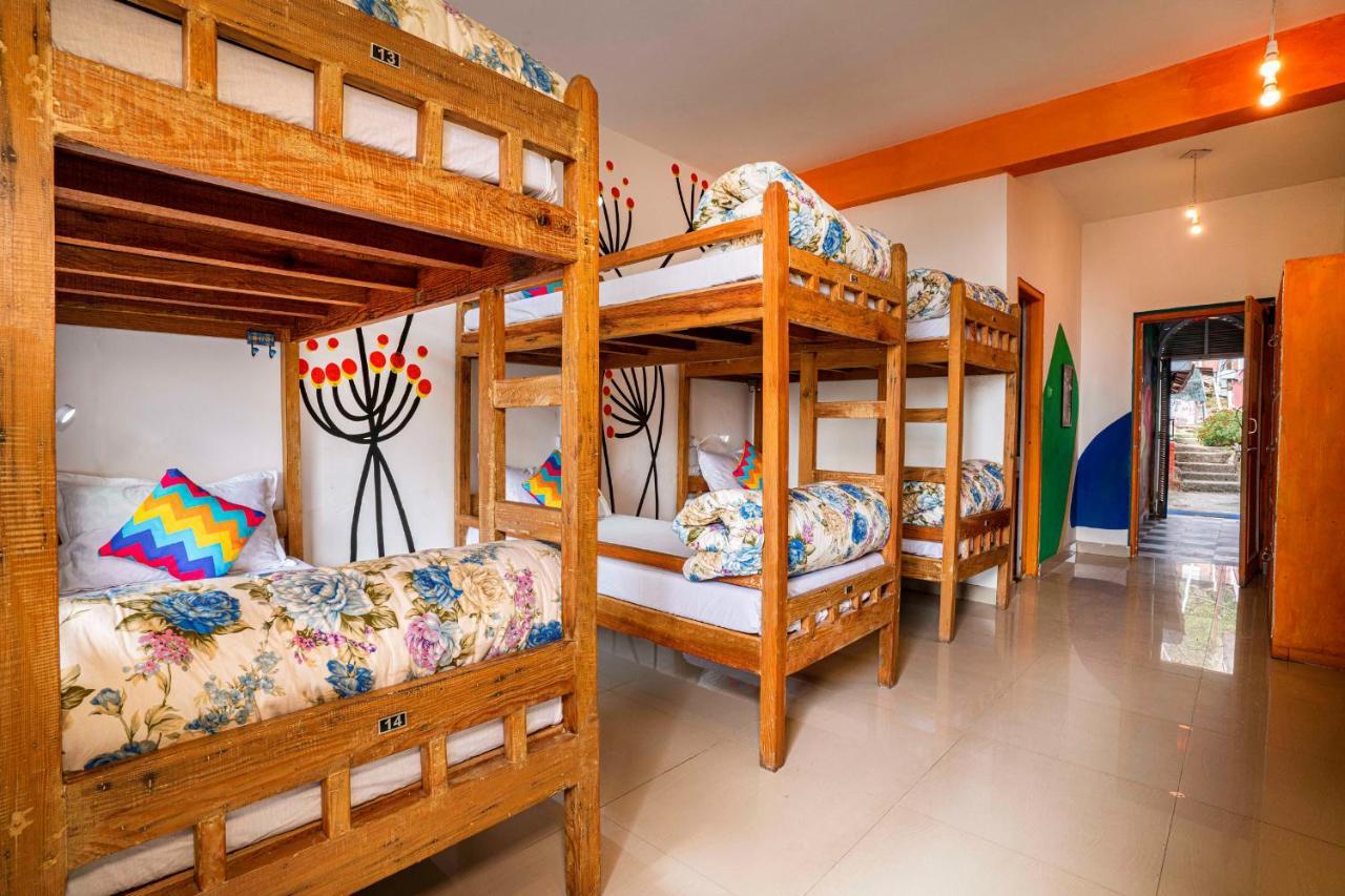 Flyaway Hostel แมคลอยด์กันจ์ ภายนอก รูปภาพ
