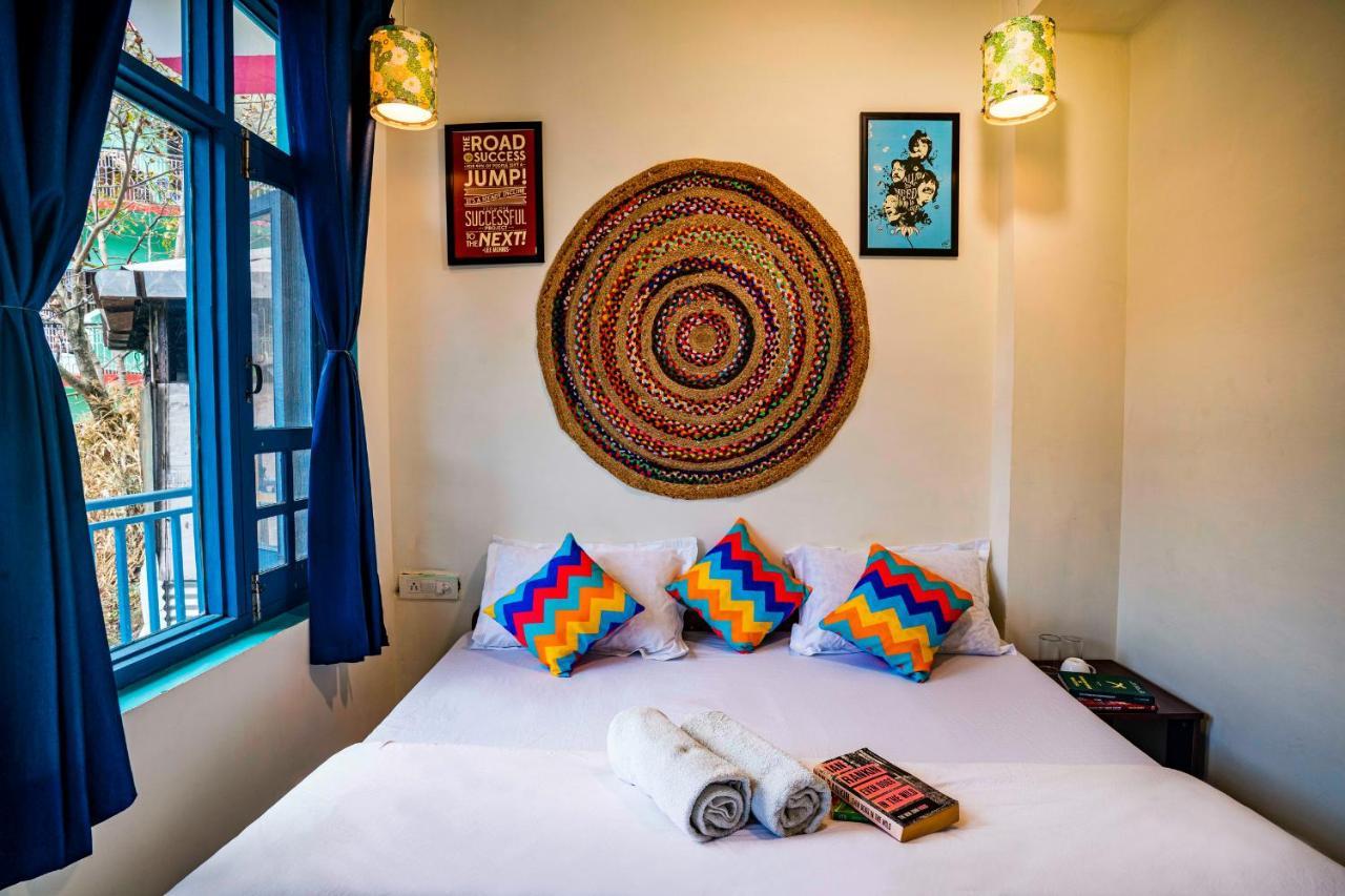 Flyaway Hostel แมคลอยด์กันจ์ ภายนอก รูปภาพ