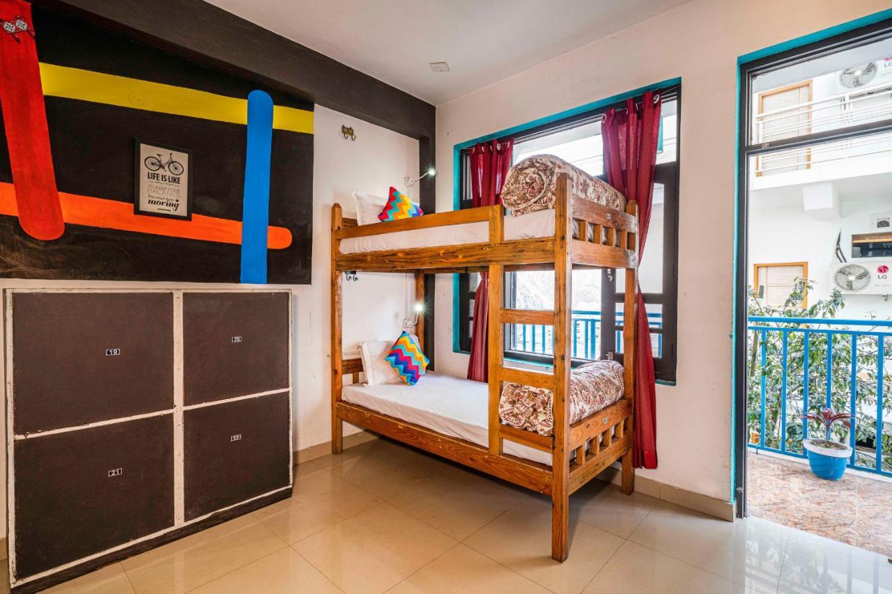 Flyaway Hostel แมคลอยด์กันจ์ ภายนอก รูปภาพ